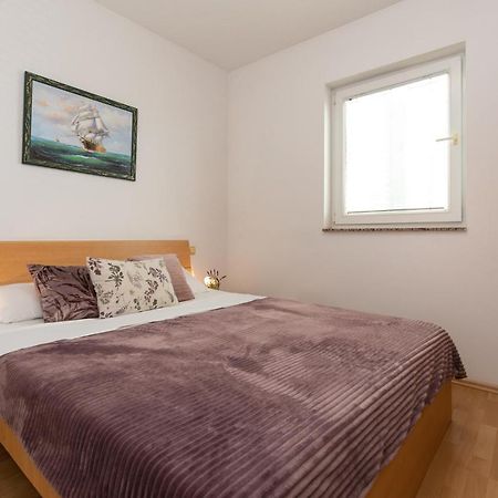Apartment Filip Krk Town Esterno foto